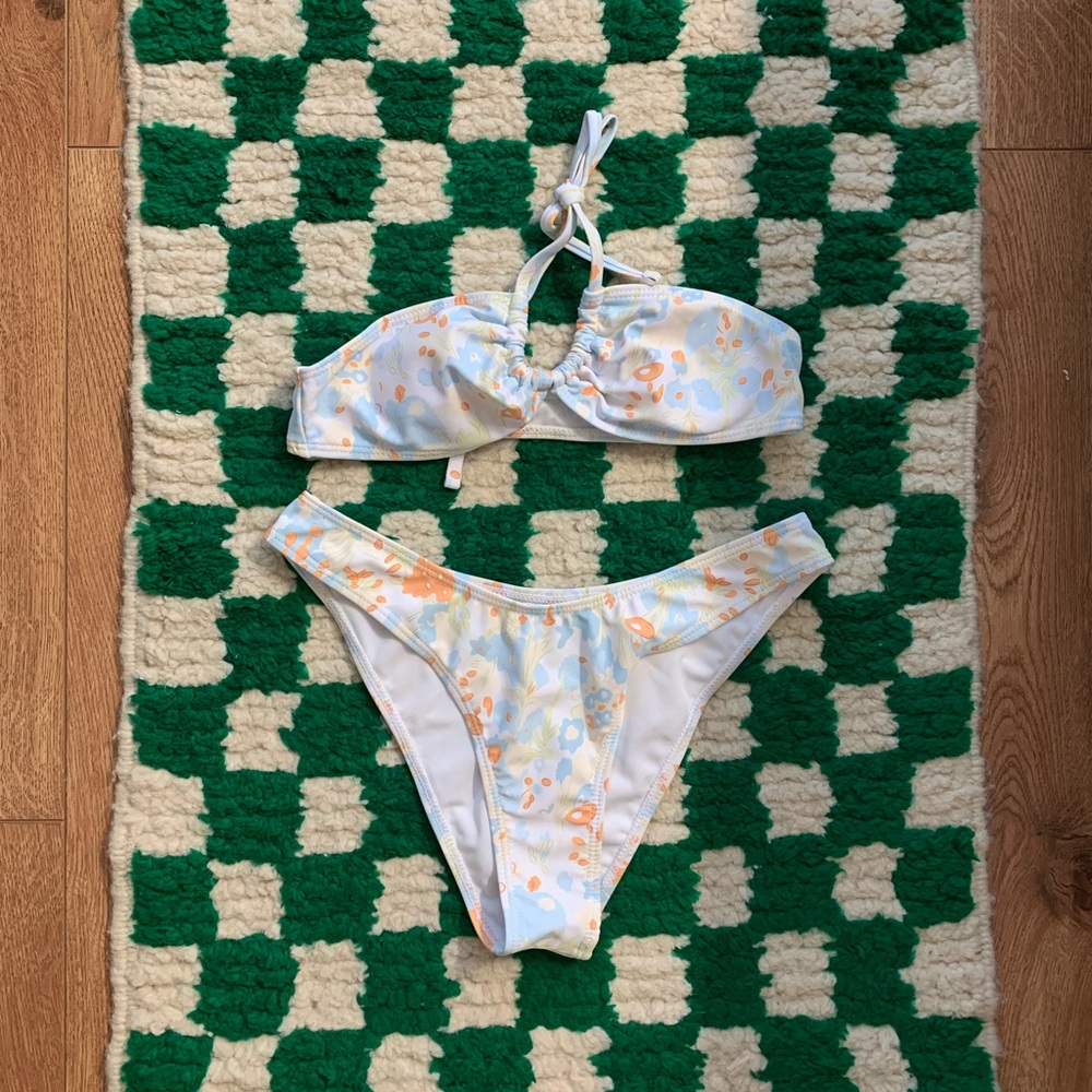 Flower bikini